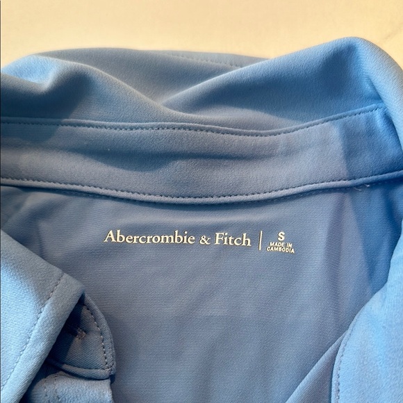 Abercrombie & Fitch Light Blue Short Sleeve Polo Top - Picture 2 of 5
